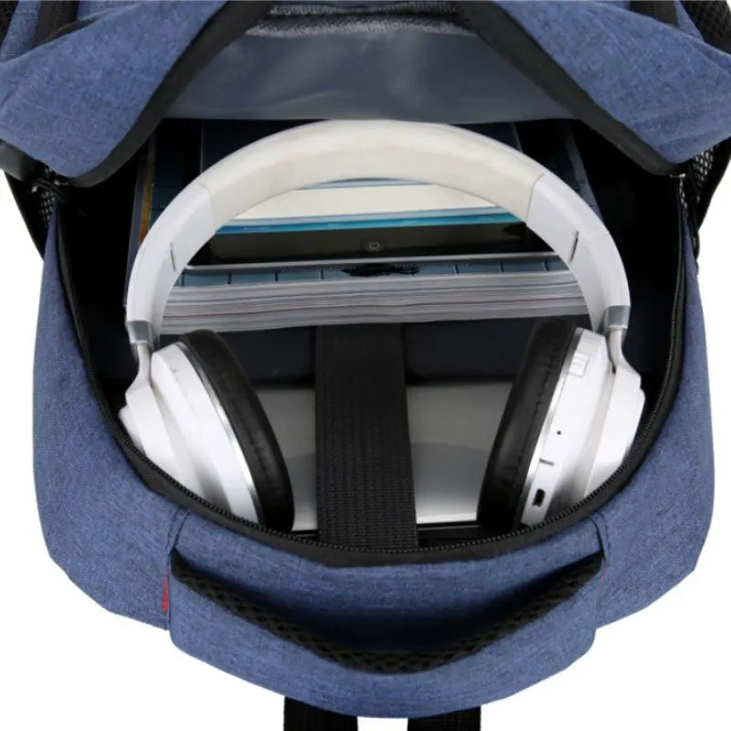 Men’s Large-Capacity Backpack – Simple, Stylish Travel & Laptop Bag for Students